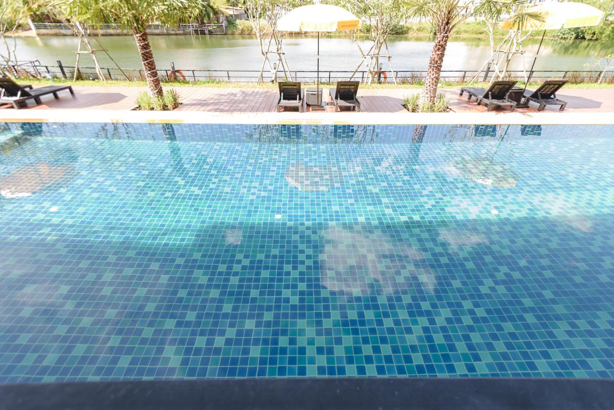 Phuengluang Riverside Hotel Chanthaburi Dış mekan fotoğraf