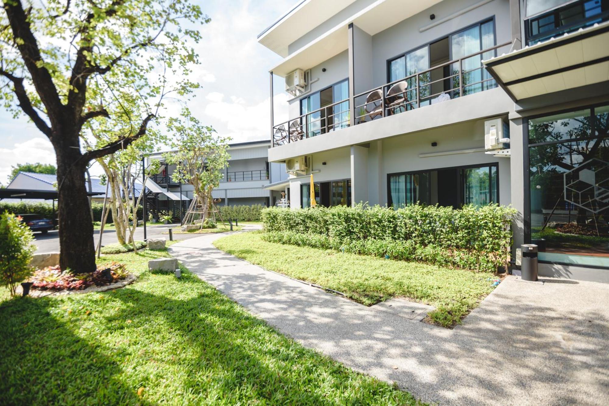 Phuengluang Riverside Hotel Chanthaburi Dış mekan fotoğraf