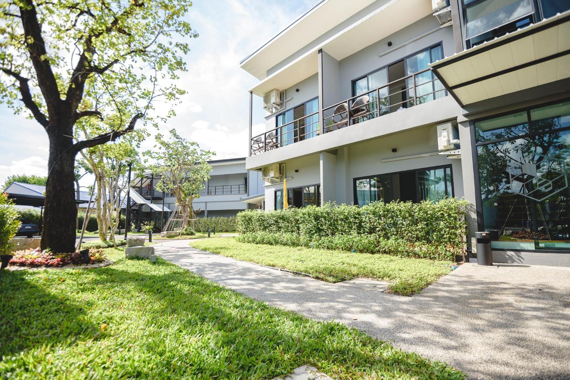 Phuengluang Riverside Hotel Chanthaburi Dış mekan fotoğraf